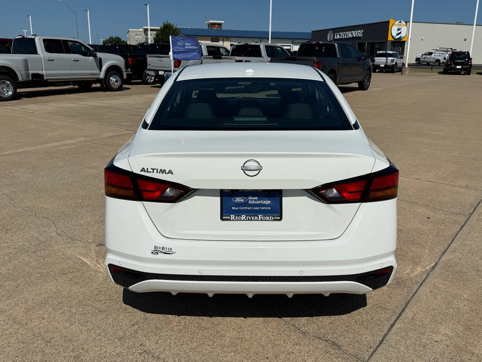 Used 2025 Nissan Altima 2.5 SV FWD image 6