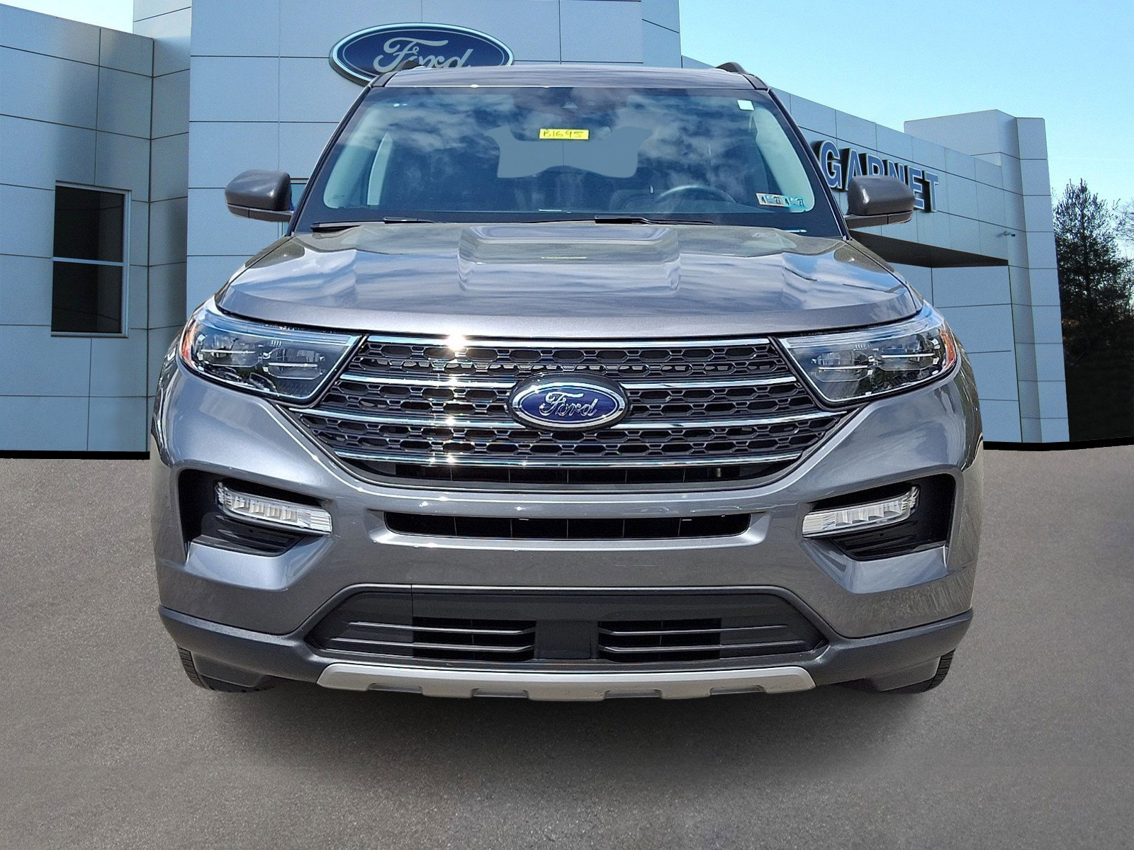 Certified 2024 Ford Explorer XLT w/ Equipment Group 202A image 7