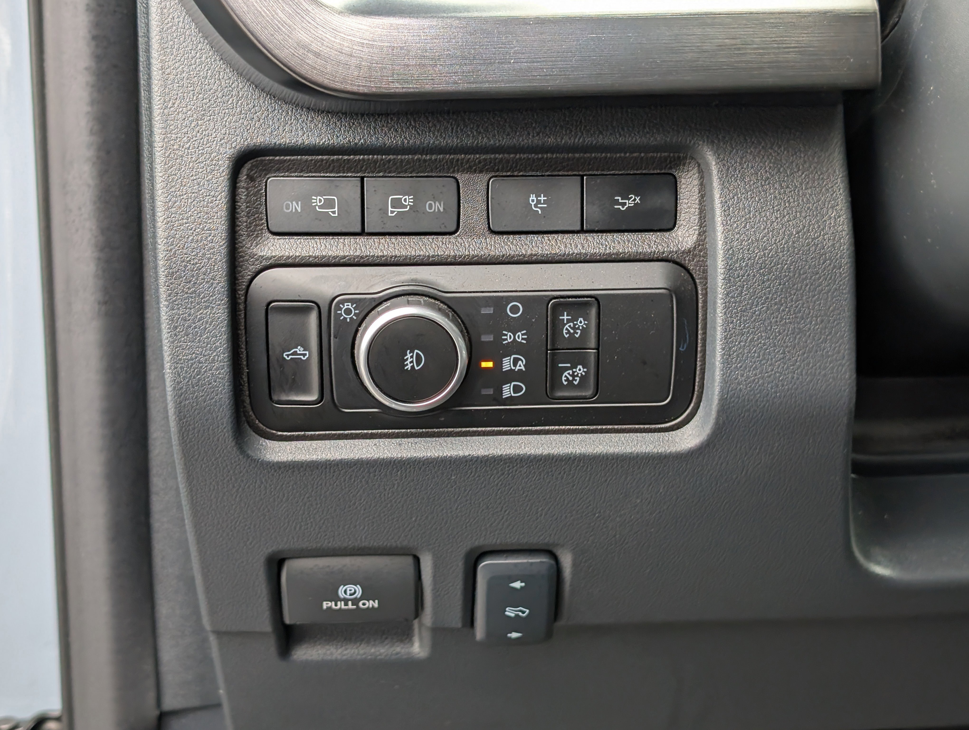 Certified 2024 Ford F250 Lariat w/ Lariat Ultimate Package image 23