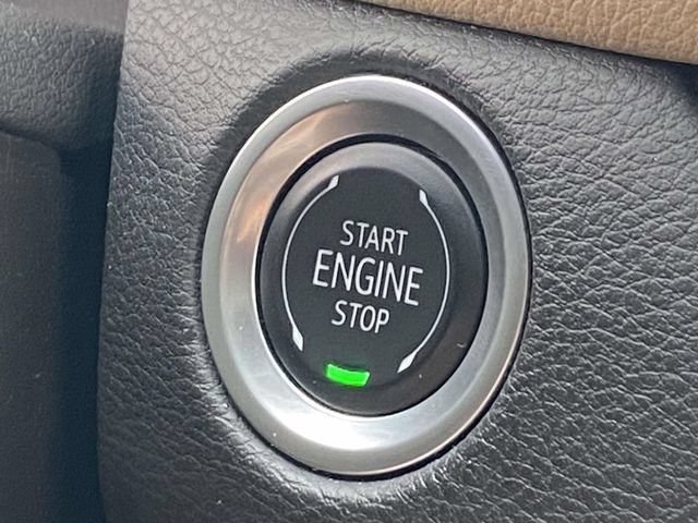 Used 2024 Cadillac XT4 Premium Luxury FWD image 30