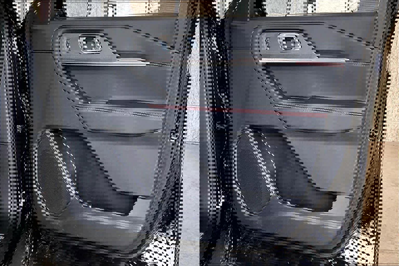 Certified 2025 Ford Explorer ST-Line w/ ST-Line Street Pack image 21