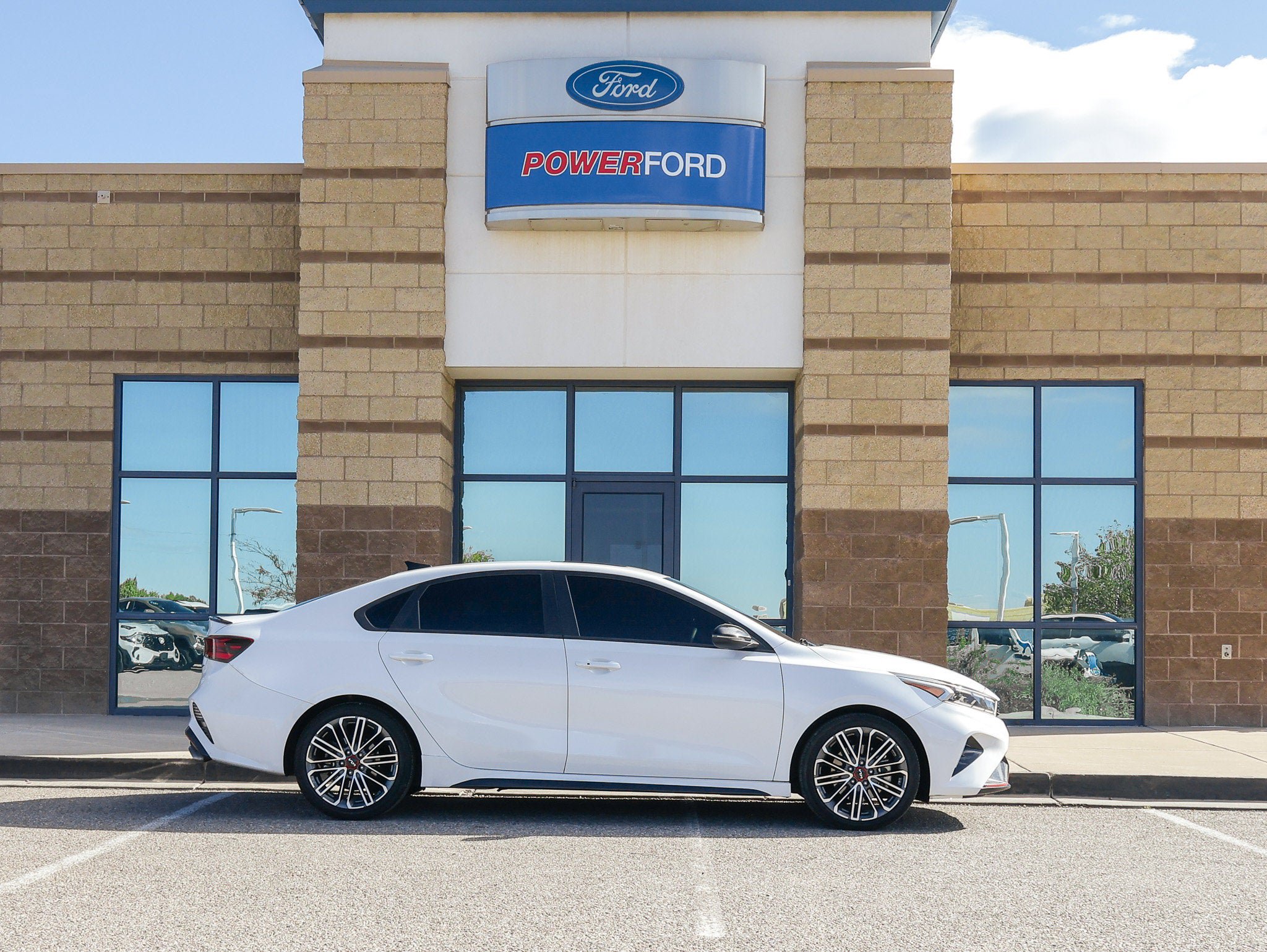 Used 2023 Kia Forte GT w/ GT2 Package FWD image 5