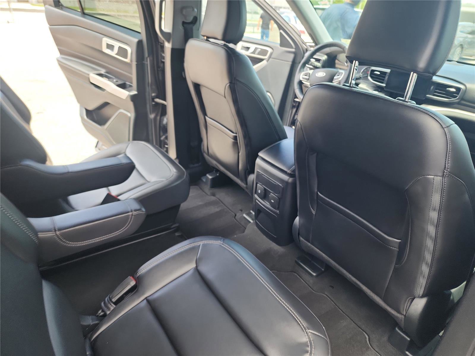 Certified 2023 Ford Explorer XLT w/ Equipment Group 202A RWD image 19