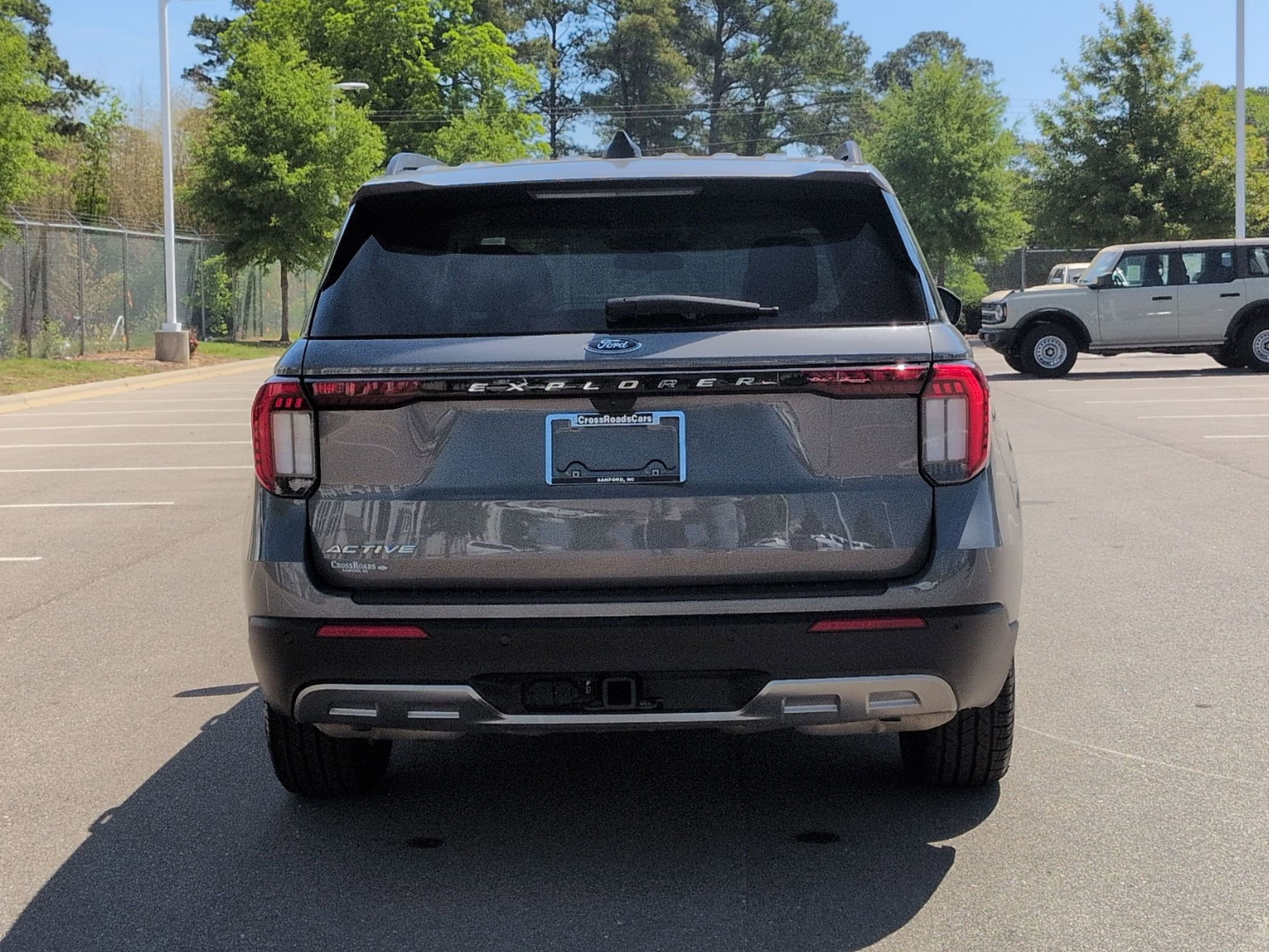 Certified 2025 Ford Explorer Active w/ Active Comfort Package RWD image 5