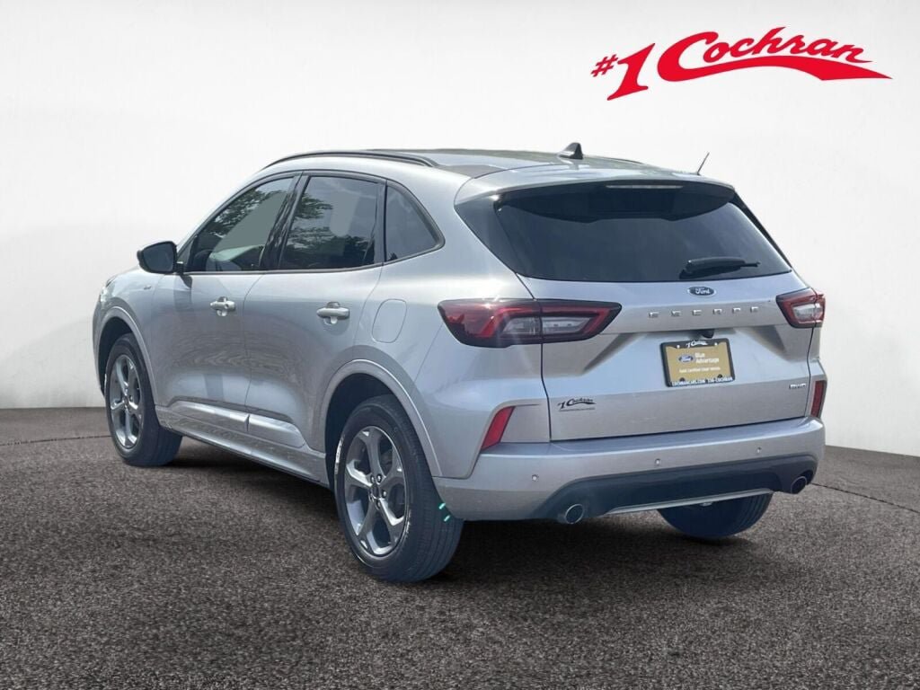 Certified 2024 Ford Escape ST-Line w/ Tech Pack #1 AWD/4WD image 10