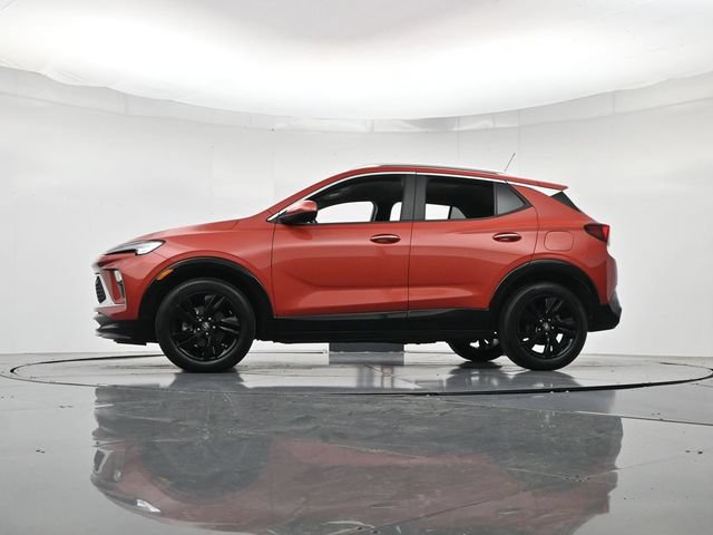 Used 2024 Buick Encore GX Sport Touring FWD image 39