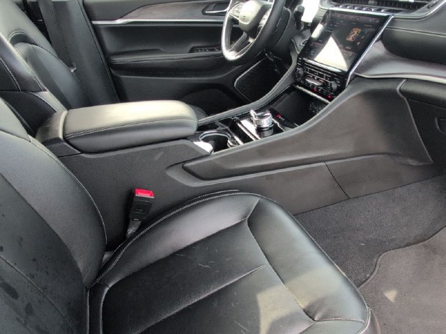 Used 2022 Jeep Grand Cherokee L Limited AWD/4WD image 18