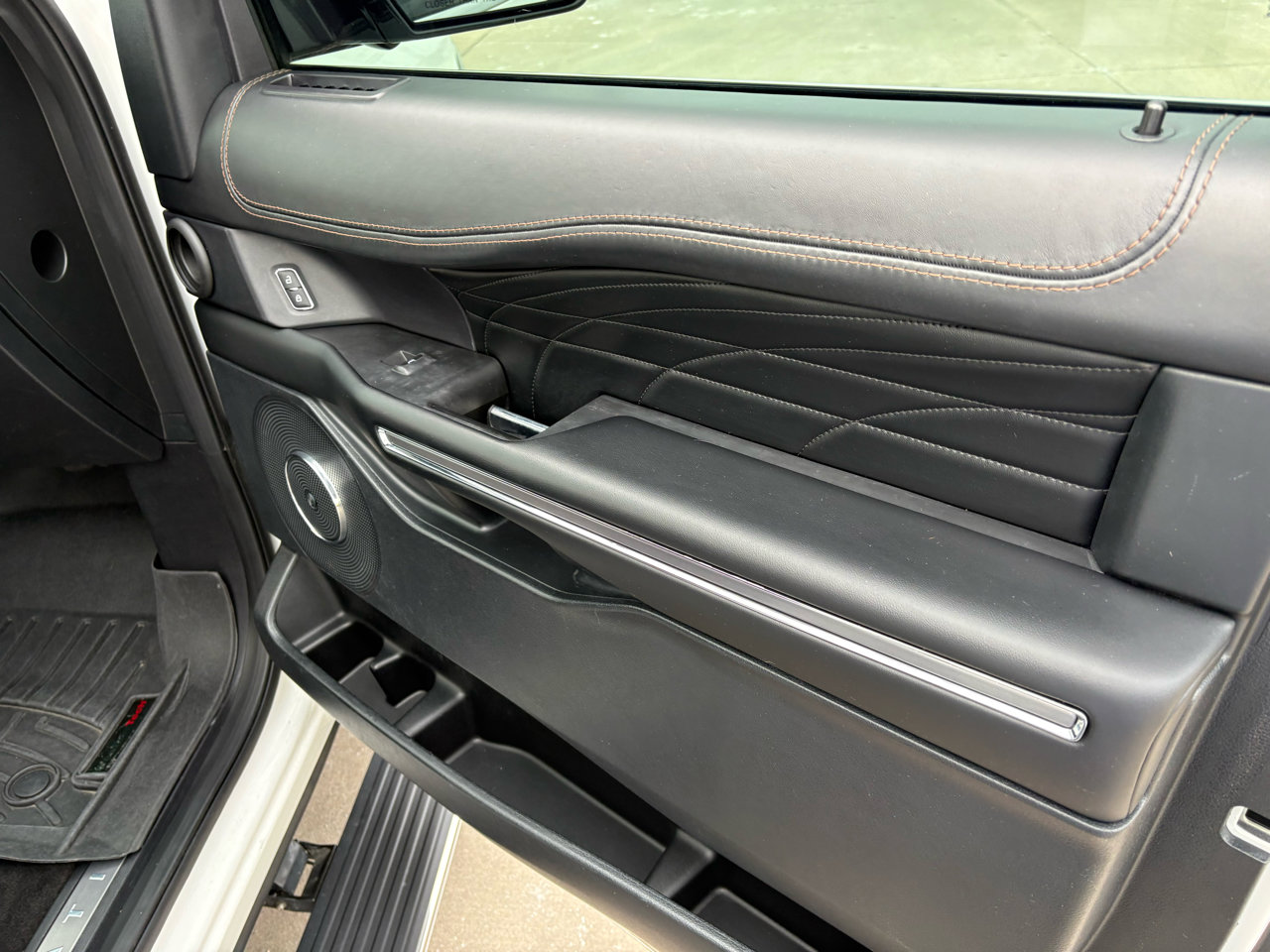 Certified 2020 Ford Expedition Platinum image 49