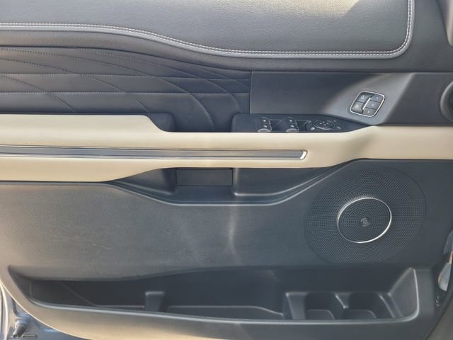 Certified 2018 Ford Expedition Platinum image 23
