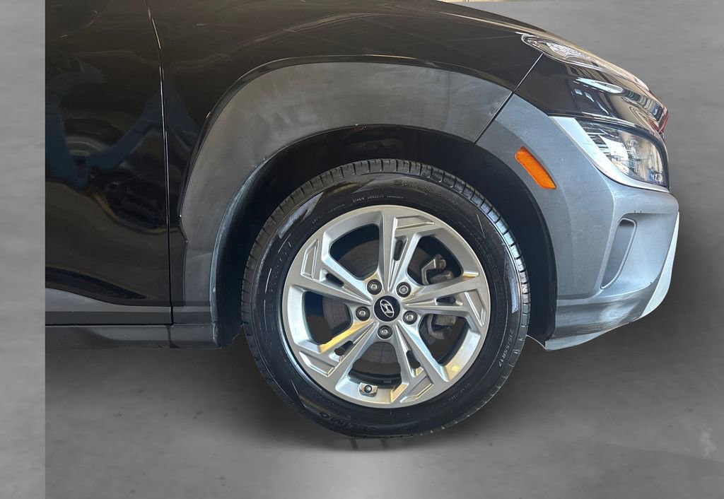 Used 2023 Hyundai Kona SEL w/ Cargo Package image 18