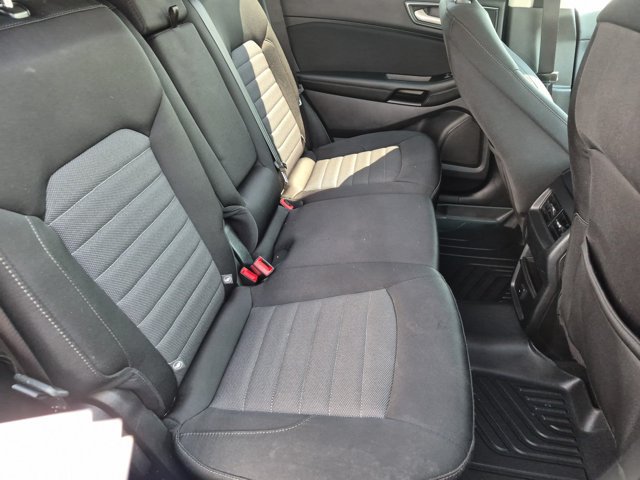 Certified 2019 Ford Edge SE FWD image 22
