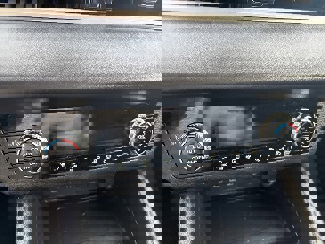 Used 2024 Mitsubishi Outlander AWD image 21