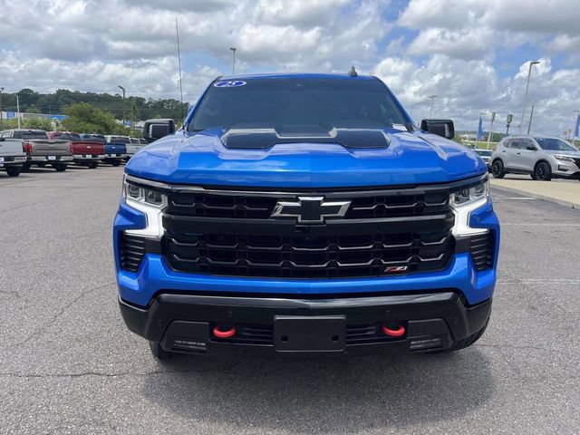 Used 2025 Chevrolet Silverado 1500 LT Trail Boss w/ LT Trail Boss Premium Package AWD/4WD image 2
