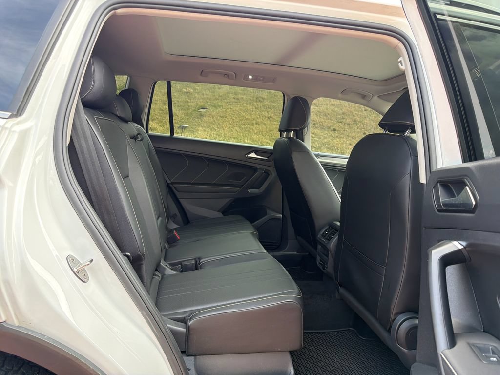 Used 2022 Volkswagen Tiguan SE AWD/4WD image 28