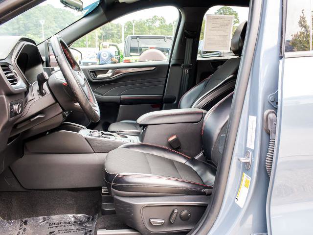 Certified 2024 Ford Escape ST-Line AWD/4WD image 18