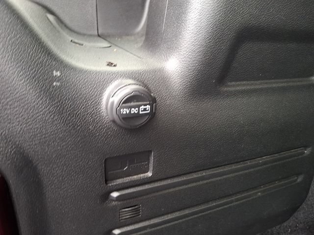 Used 2021 Jeep Wrangler Unlimited Rubicon AWD/4WD image 35