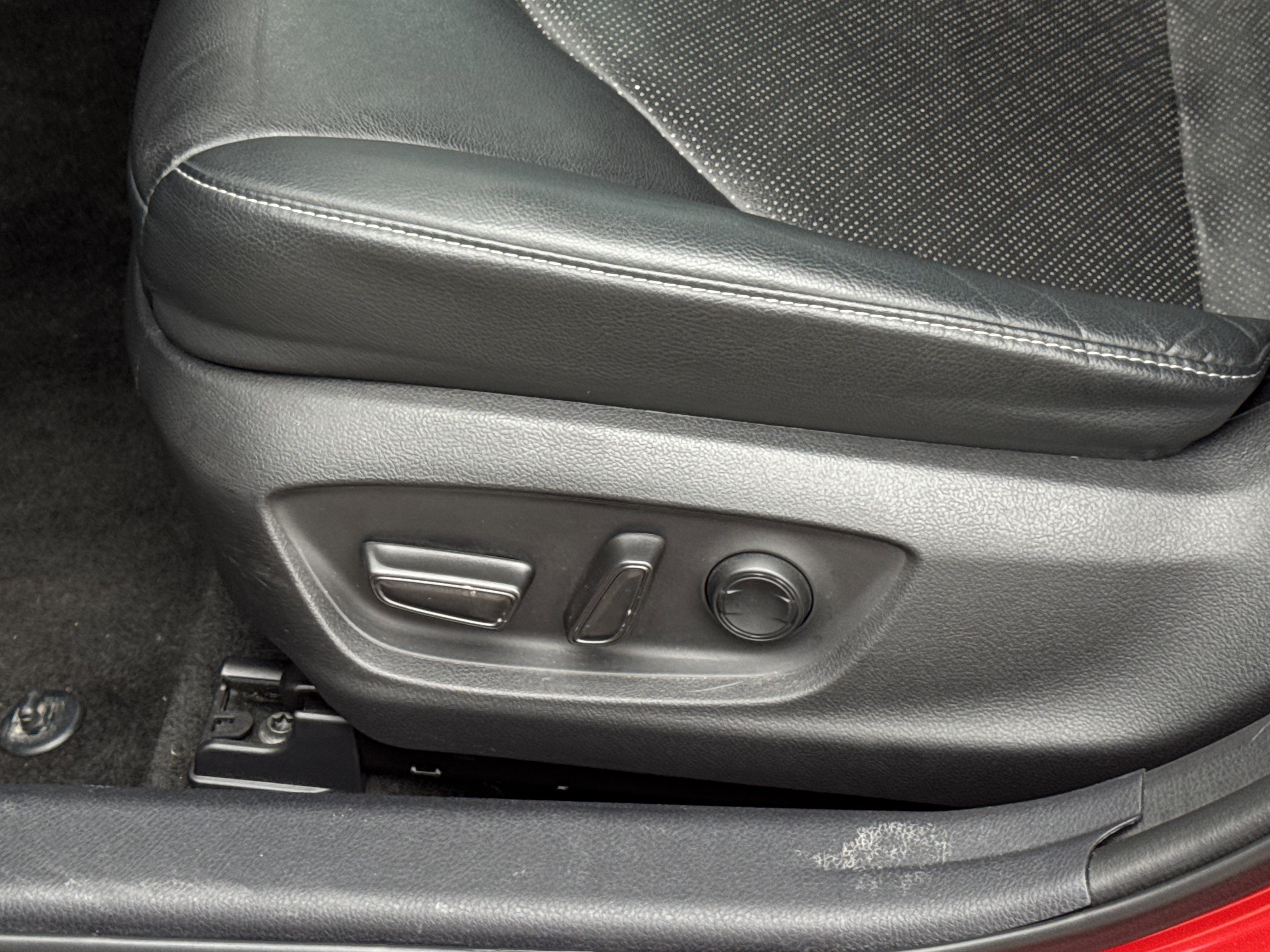 Used 2022 Toyota Camry XSE image 14