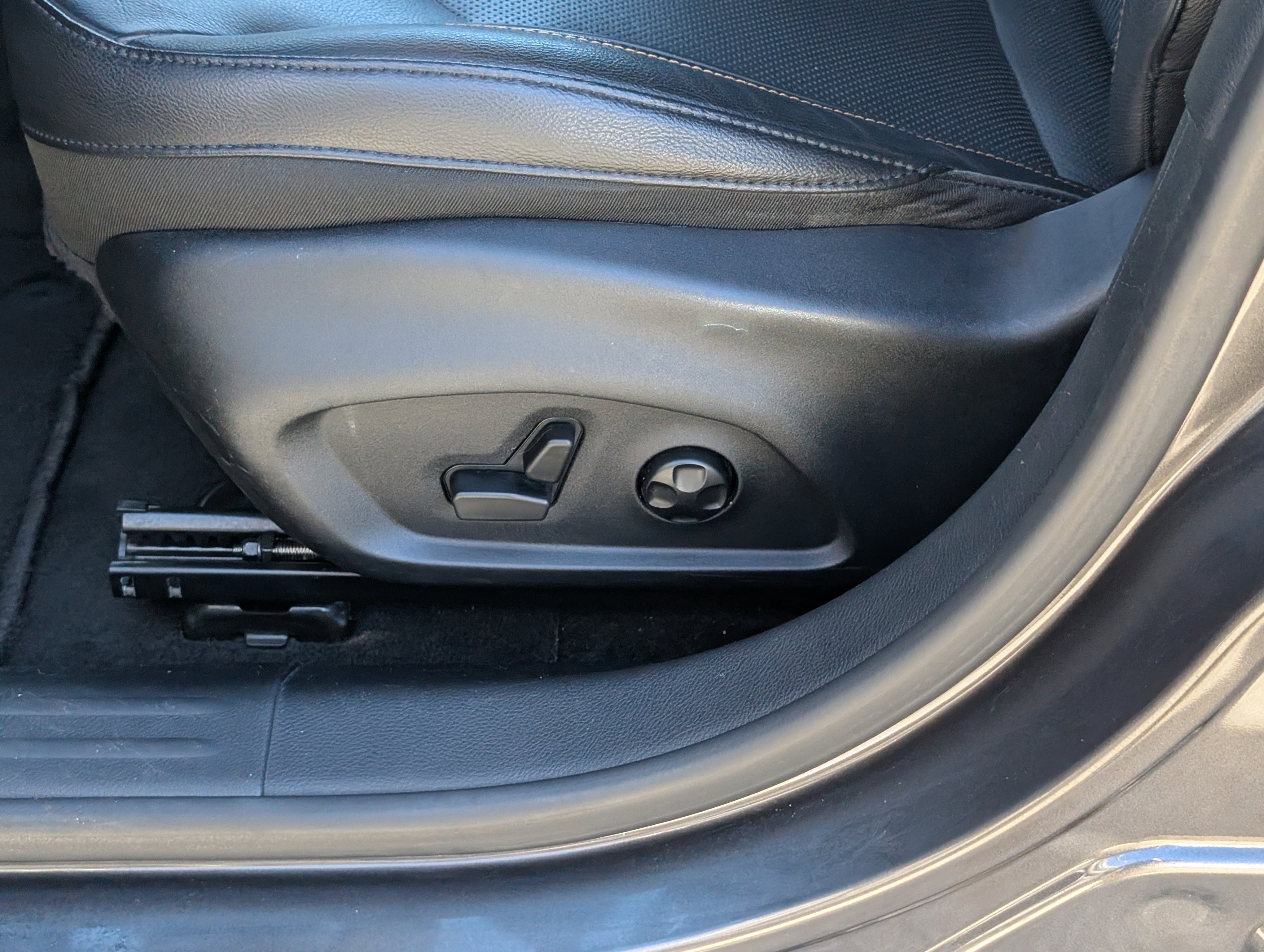 Used 2018 Jeep Compass Limited w/ Safe & Security Group image 21