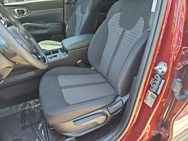 Used 2025 Kia Sorento LX FWD image 15