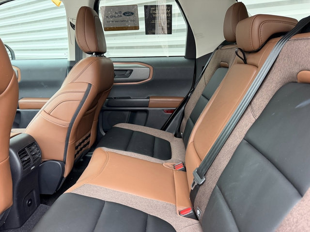 Certified 2025 Ford Bronco Sport Outer Banks w/ Outer Banks Tech Package+ AWD/4WD image 18