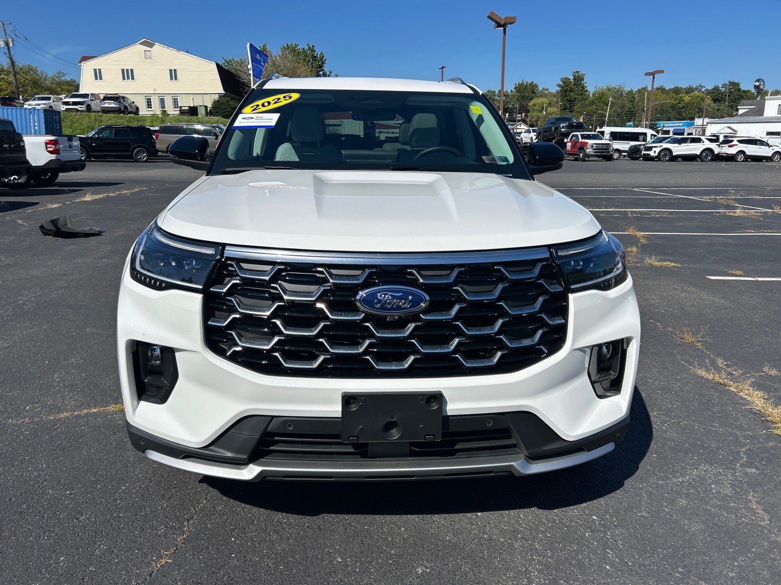 Certified 2025 Ford Explorer Platinum w/ Ultimate Package AWD/4WD image 25