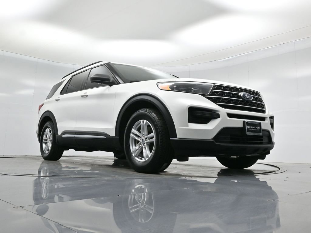 Certified 2023 Ford Explorer XLT image 5