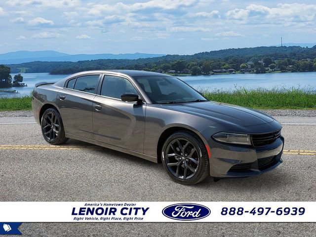 Used 2022 Dodge Charger SXT w/ Blacktop Package image 7