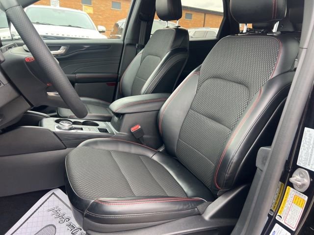 Certified 2023 Ford Escape ST-Line w/ Tech Pack #1 image 19