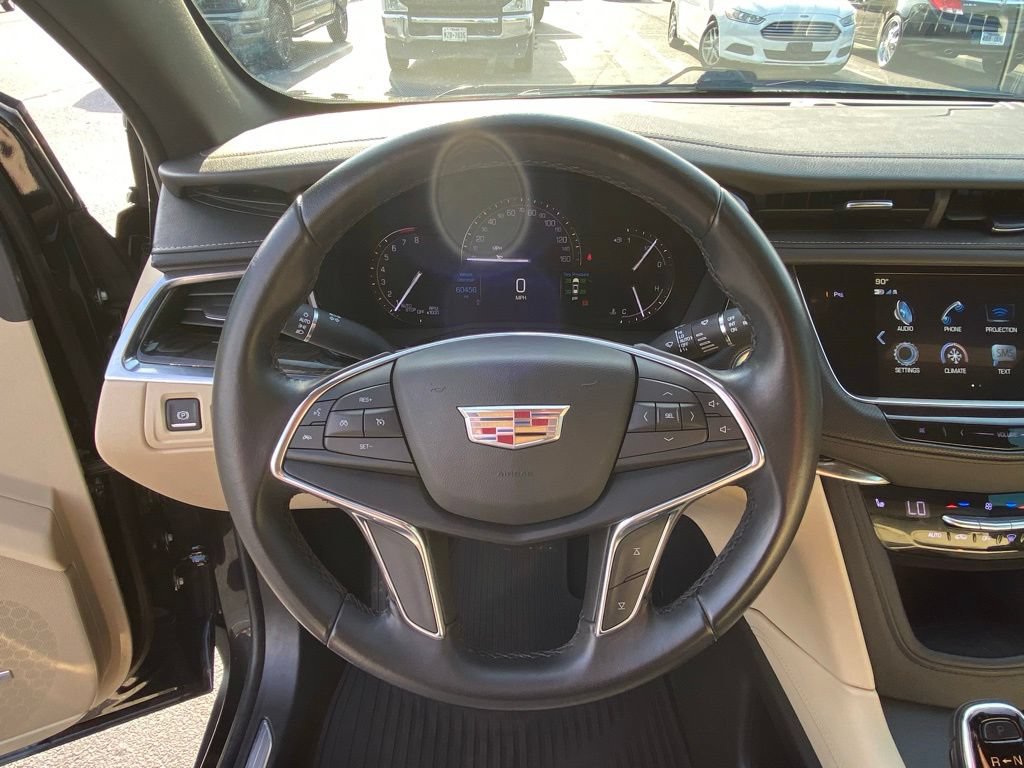 Used 2018 Cadillac XT5 AWD image 13