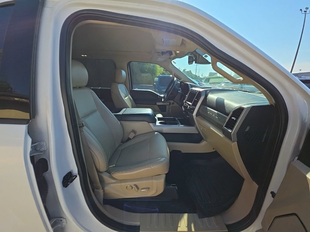 Certified 2019 Ford F250 Lariat w/ Lariat Ultimate Package AWD/4WD image 3