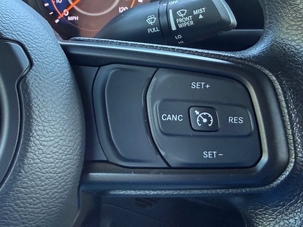 Used 2024 Jeep Gladiator Sport AWD/4WD image 23