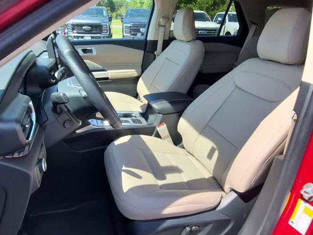 Certified 2024 Ford Explorer Limited w/ Limited Technology Package RWD image 12