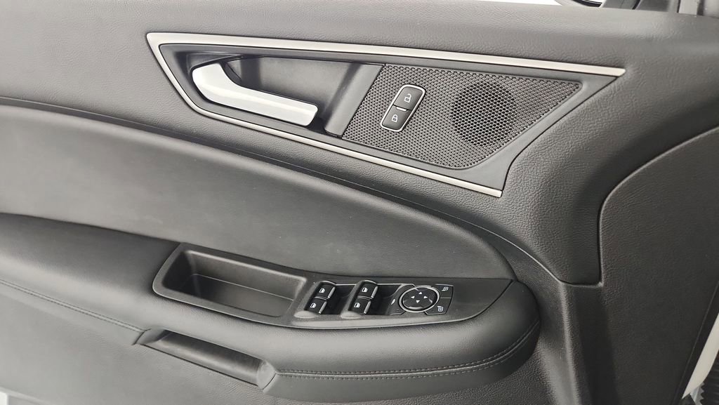 Certified 2022 Ford Edge SEL w/ Convenience Package image 17