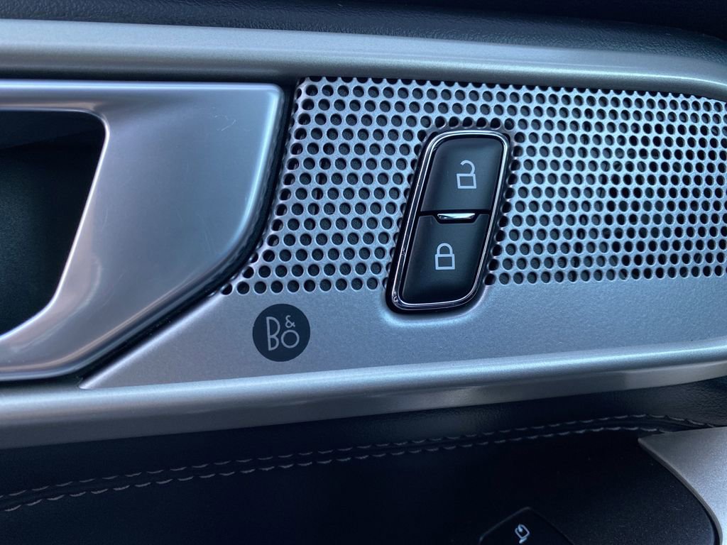 Certified 2023 Ford Explorer Limited image 12