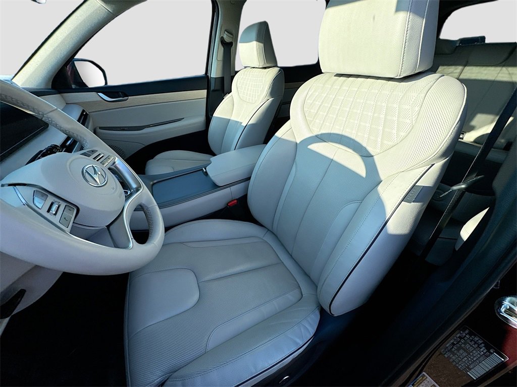 Used 2023 Hyundai Palisade Limited image 17