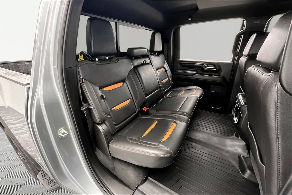 Used 2024 GMC Sierra 3500 AT4 w/ Technology Package AWD/4WD image 28