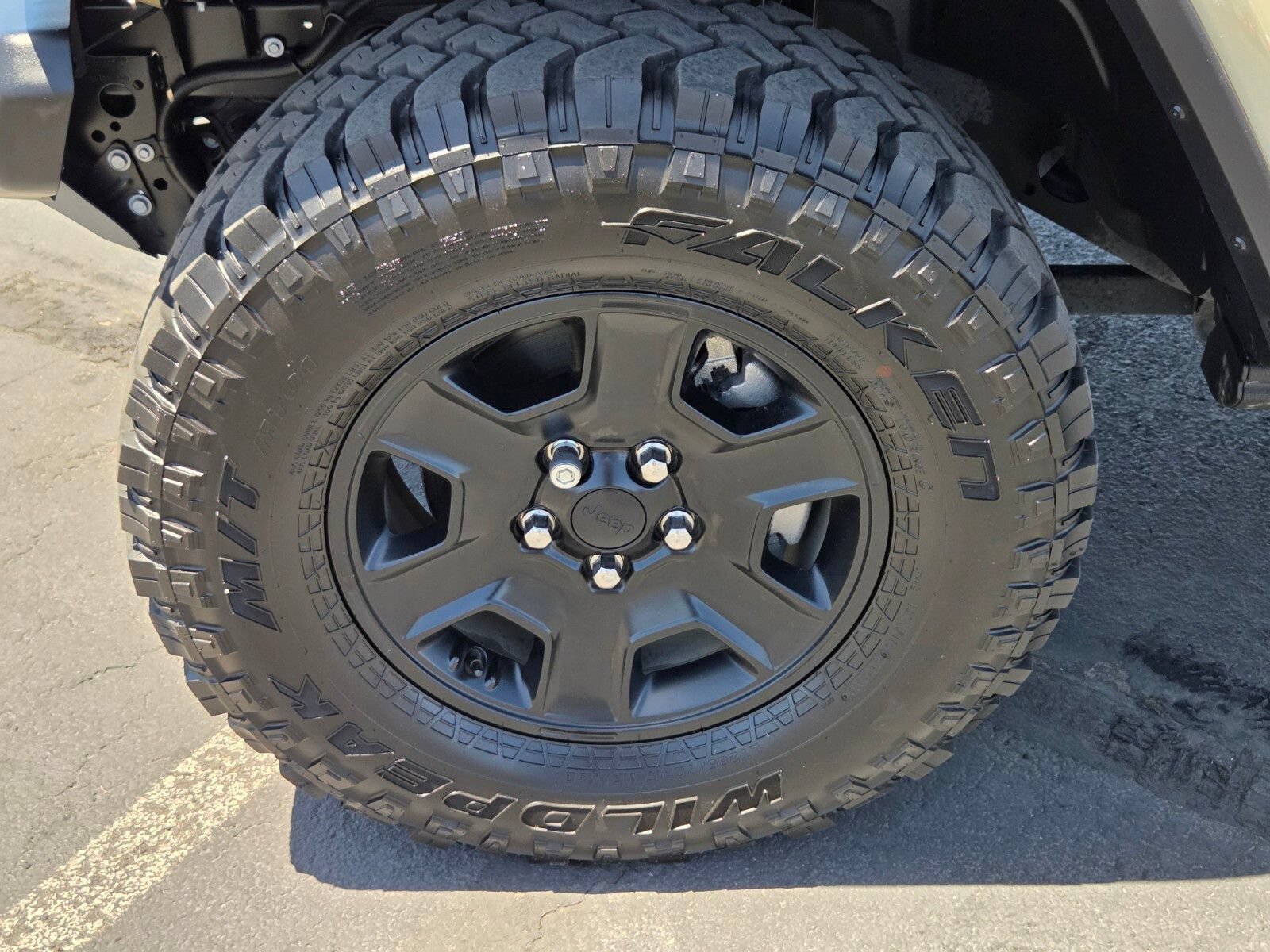 Used 2020 Jeep Gladiator Mojave AWD/4WD image 9