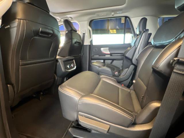 Certified 2025 Ford Expedition Platinum w/ Driver's Package AWD/4WD image 6