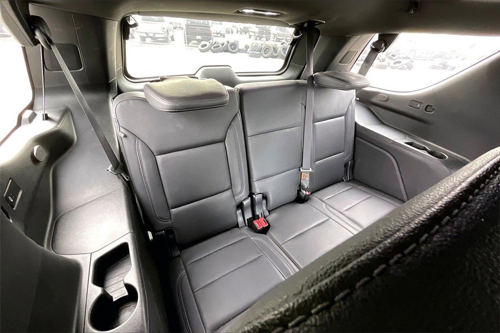 Used 2022 Chevrolet Tahoe Z71 w/ Luxury Package image 37