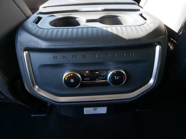 Certified 2025 Ford Expedition Active image 19
