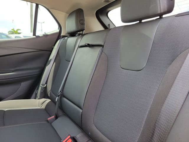 Used 2020 Buick Encore GX Select w/ Sport Touring Package FWD image 9