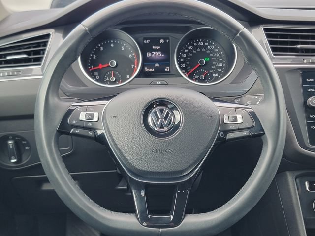 Used 2020 Volkswagen Tiguan SE AWD/4WD image 31