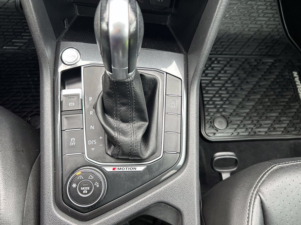 Used 2018 Volkswagen Tiguan S AWD/4WD image 16