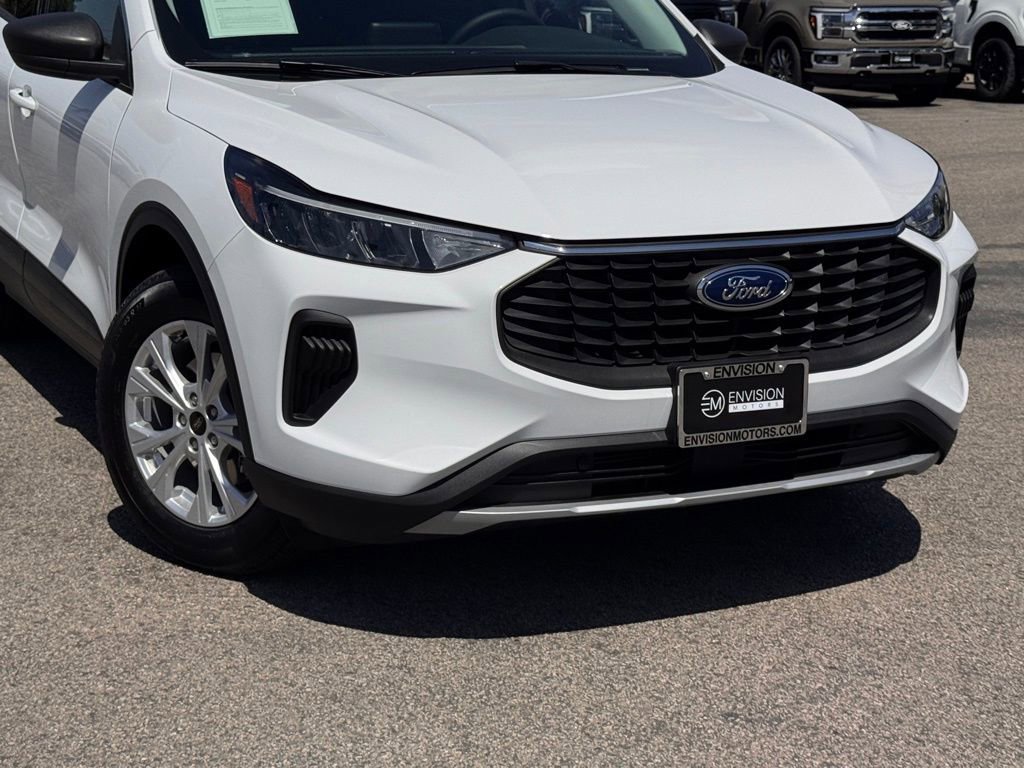 Certified 2024 Ford Escape Active FWD image 3