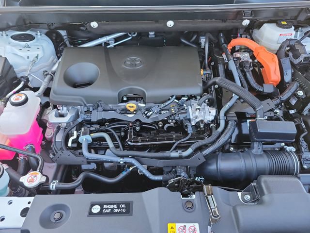 Used 2024 Toyota RAV4 LE AWD/4WD image 30