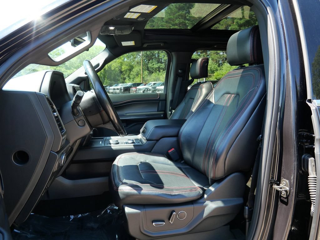 Certified 2019 Ford Expedition Limited w/ Equipment Group 303A AWD/4WD image 17