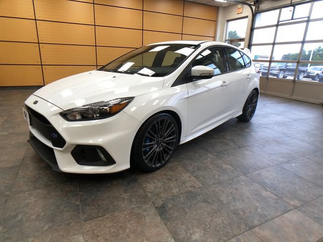 Certified 2017 Ford Focus RS AWD/4WD image 3