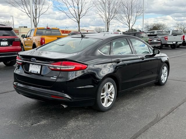 Certified 2018 Ford Fusion SE w/ Fusion SE Technology Package FWD image 3