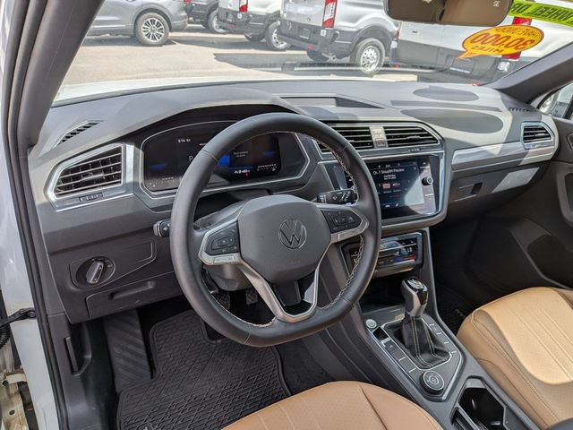 Used 2024 Volkswagen Tiguan SE AWD/4WD image 8