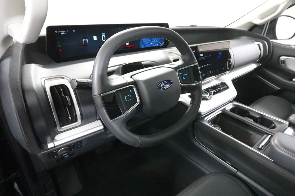 Certified 2025 Ford Expedition Active AWD/4WD image 27